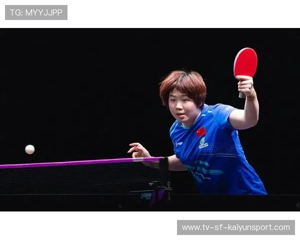 乒乓亚洲杯蒯曼中路快撕，落点压到边线